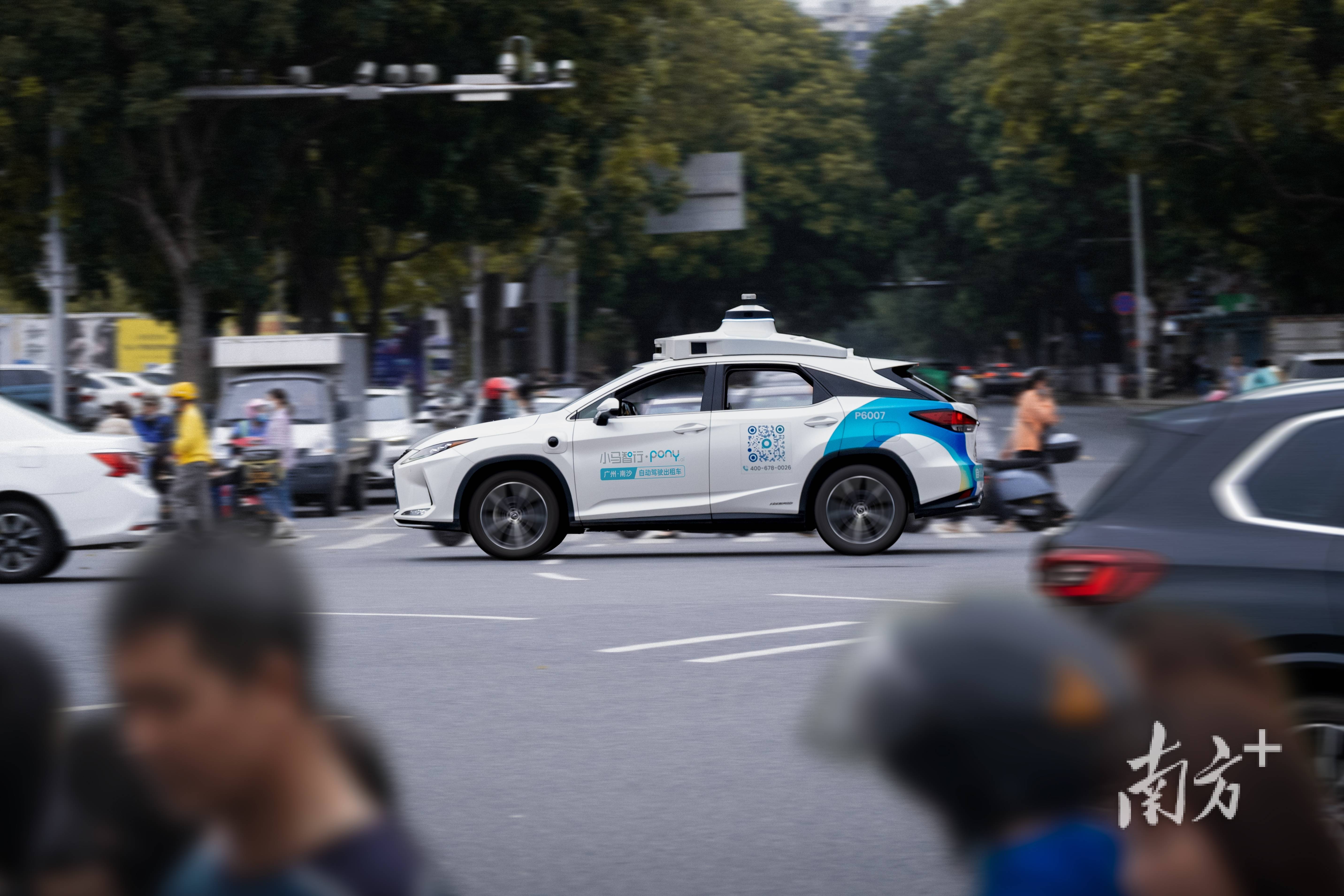 又一汽车巨头进入自动驾驶出租车赛道！