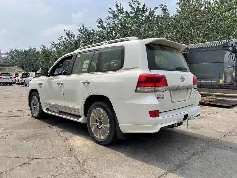 平行进口丰田FJ酷路泽中东版降价促销中 优惠高达17万