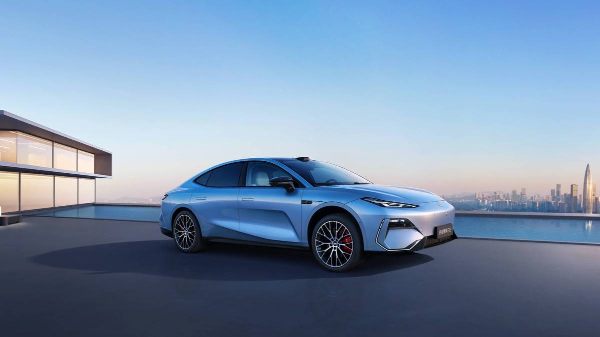 吉利淦家阅：没有安全的智能驾驶就是空中楼阁