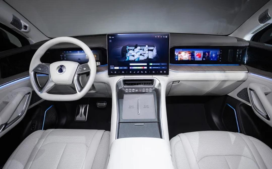 选装吸顶屏将在6月完成交付等 腾势N9公布不同配置最新交付时间