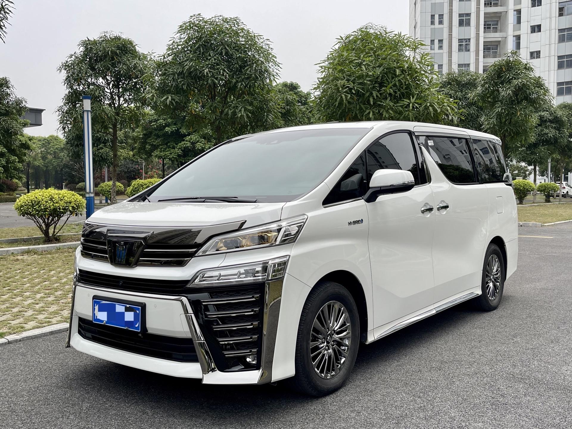 皇冠丰田皇冠威尔法焕新登场，中国售价83万起