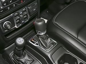 2023挑战者加版团购价格41万起 欢迎试乘试驾