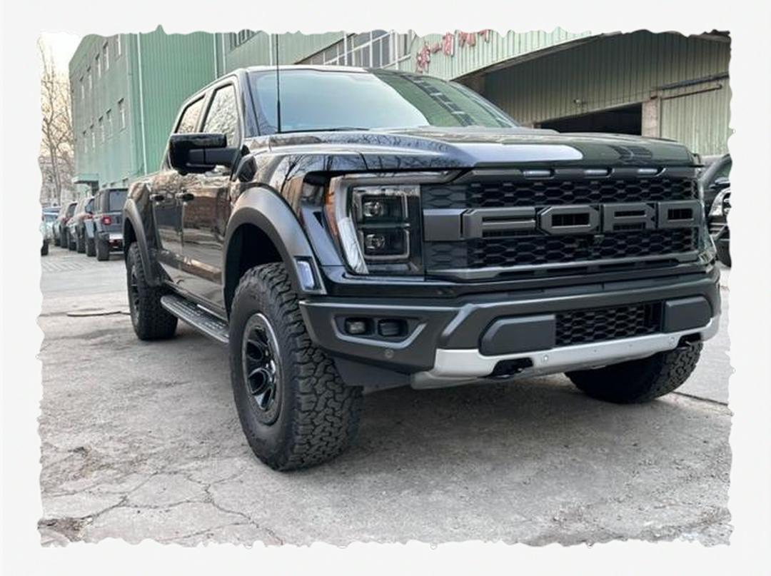 现购福特F-150墨版让利直降10万 欢迎上门试驾
