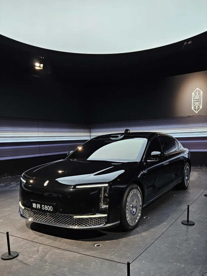 百万级身价 能否承担国产旗舰天花板头衔？一文看懂尊界S800