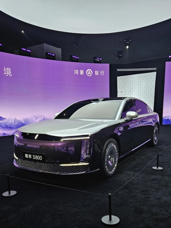 百万级身价 能否承担国产旗舰天花板头衔？一文看懂尊界S800