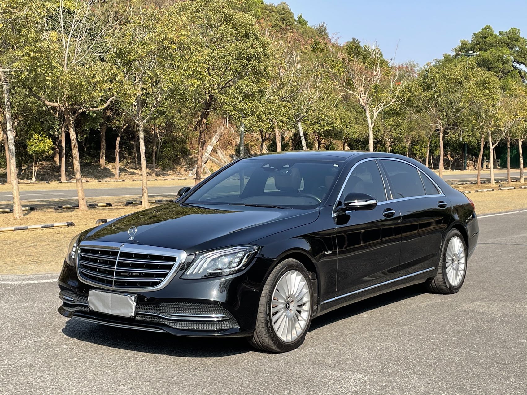 奔驰S级美版部分车型优惠30万 欢迎试乘试驾