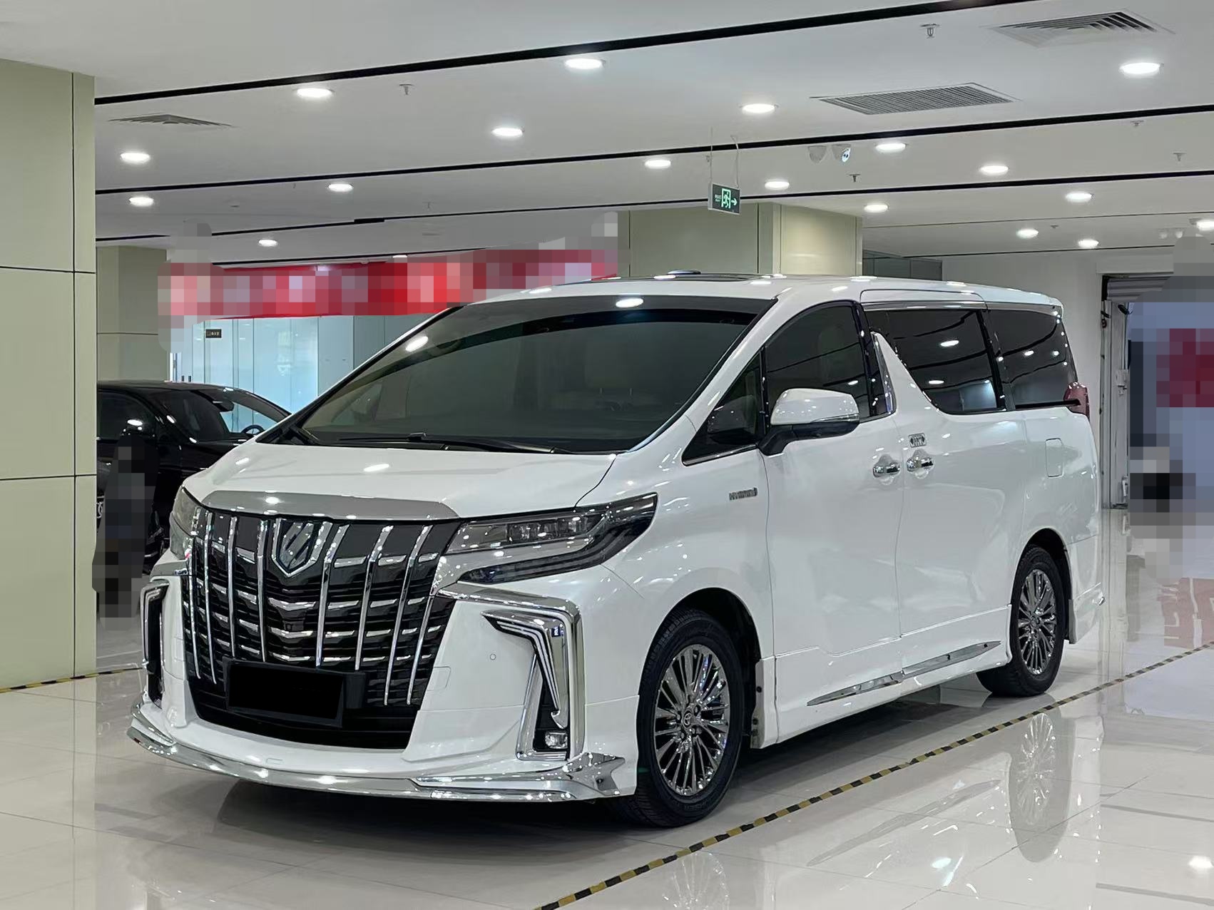 成都平行进口丰田埃尔法欧版优惠3.5万 欢迎到店试驾