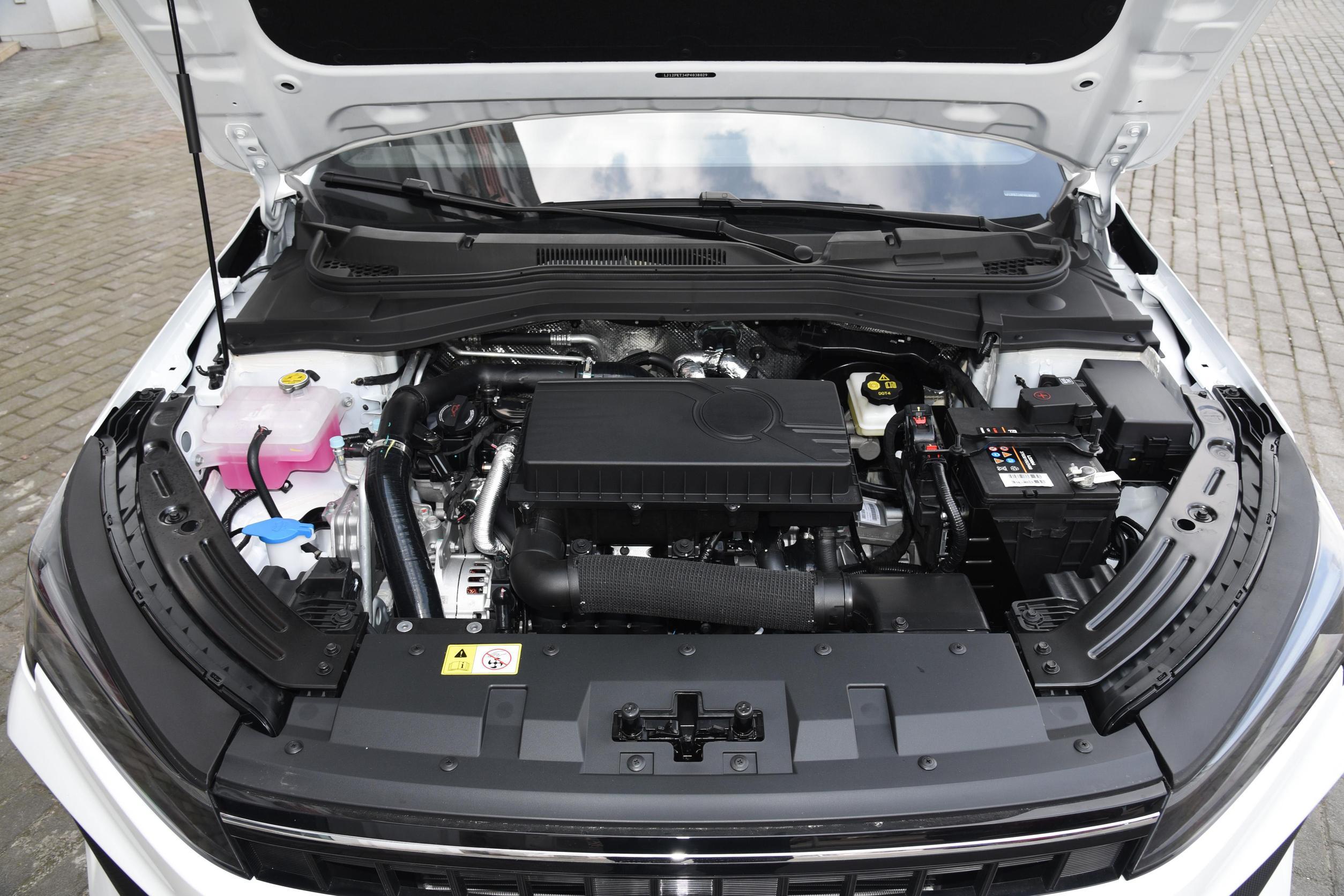 成都江淮A5 PLUS最低5.98万起售 暂无优惠