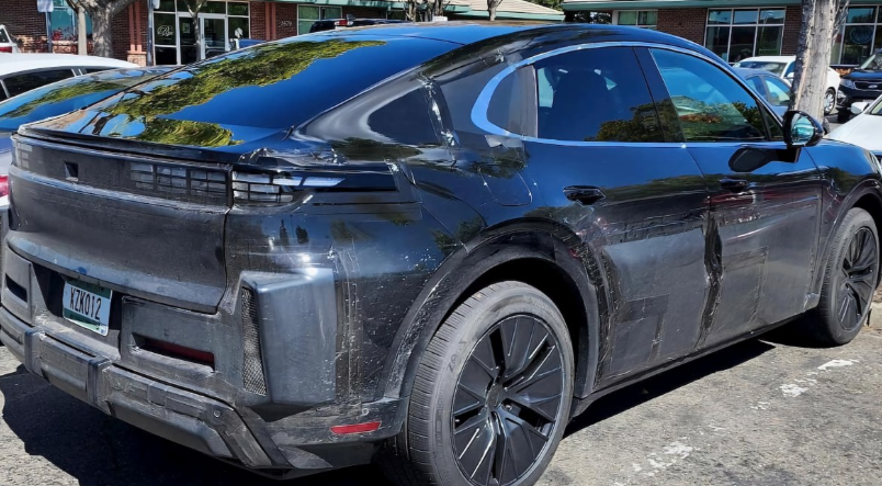 2025年内发布 基于PPE平台打造 保时捷纯电Cayenne低伪装谍照曝光